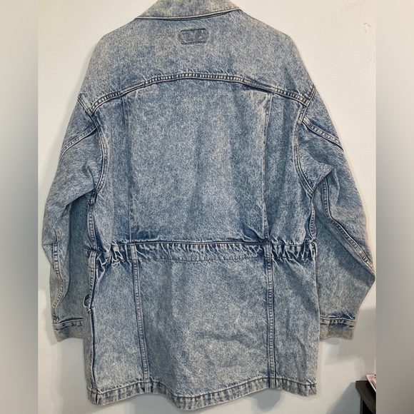 RARE Vintage Levi's Acid Wash Denim Chore Barn Duster Trucker Jean Jacket - Picture 9 of 11